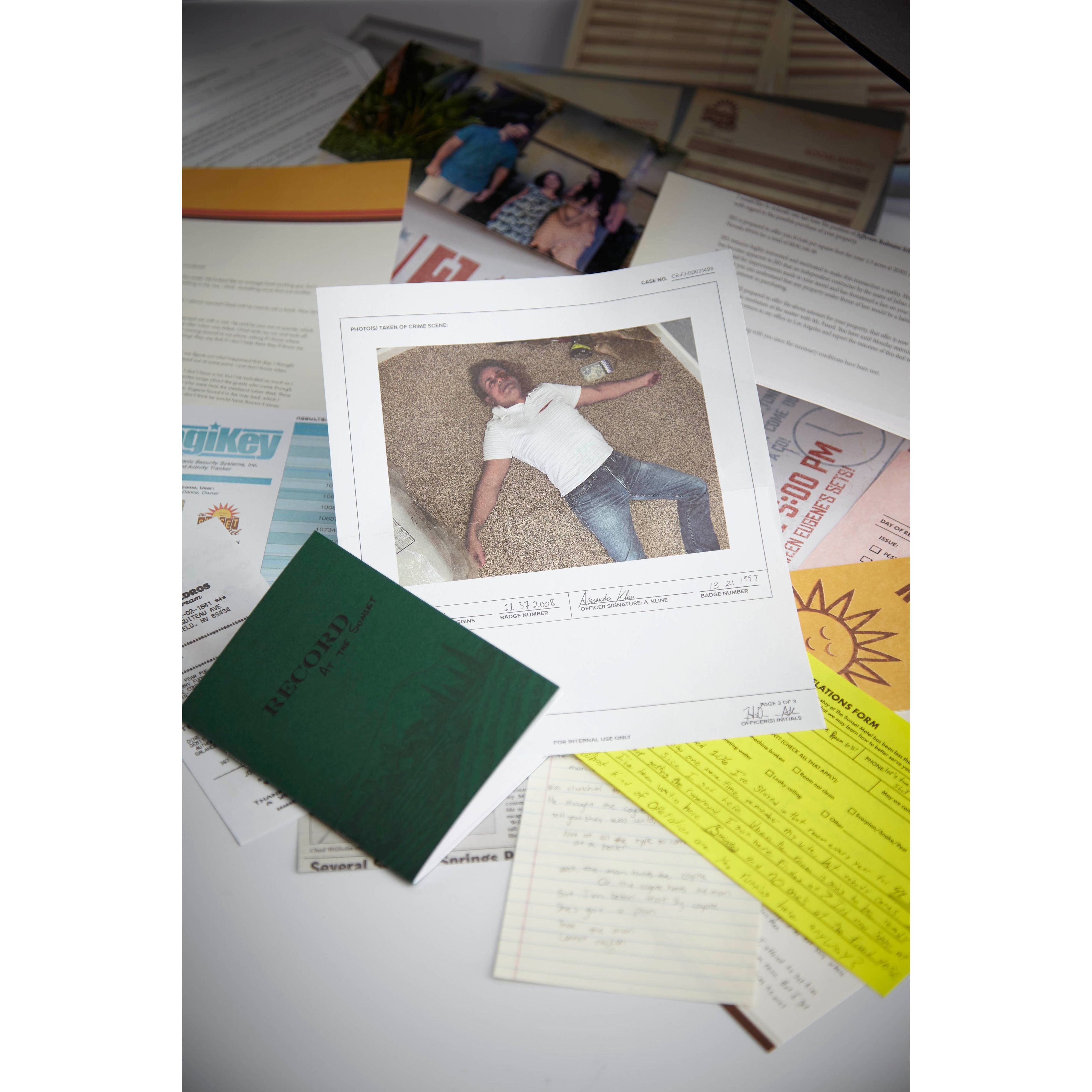 Hunt A Killer: Murder At The Motel, Murder Mystery Game