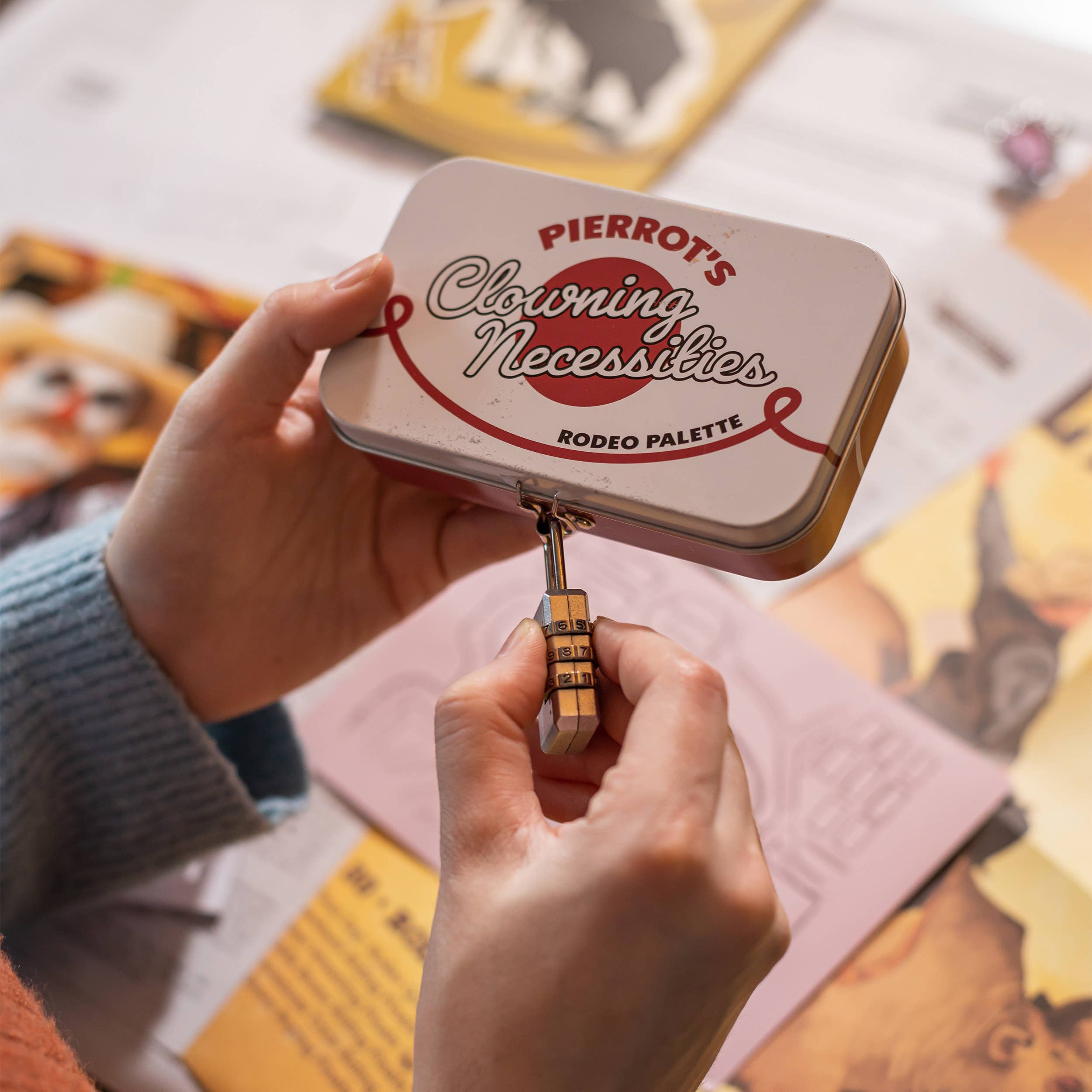 Hunt A Killer: R.I.P. at the Rodeo, Murder Mystery Game