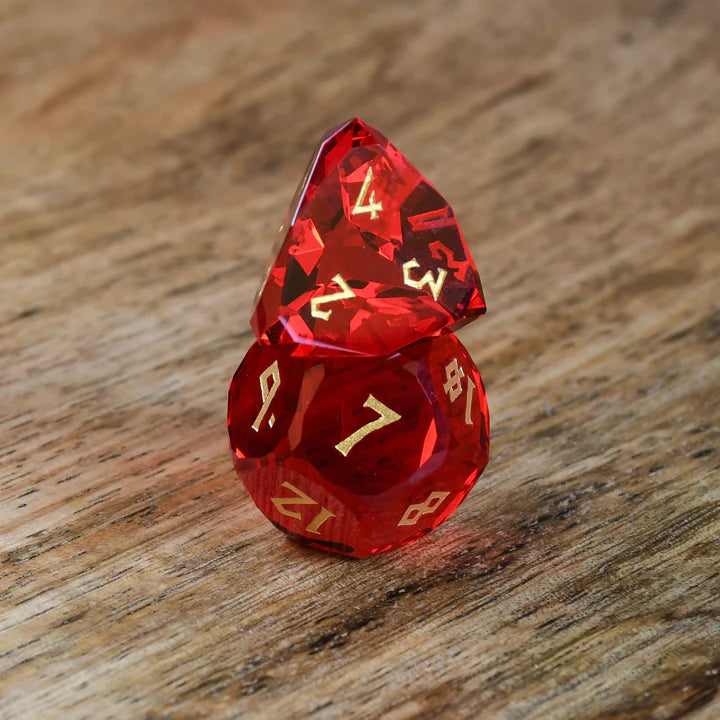 Misty Mountain - Ruby - 7-set Multifaceted Glass Dice