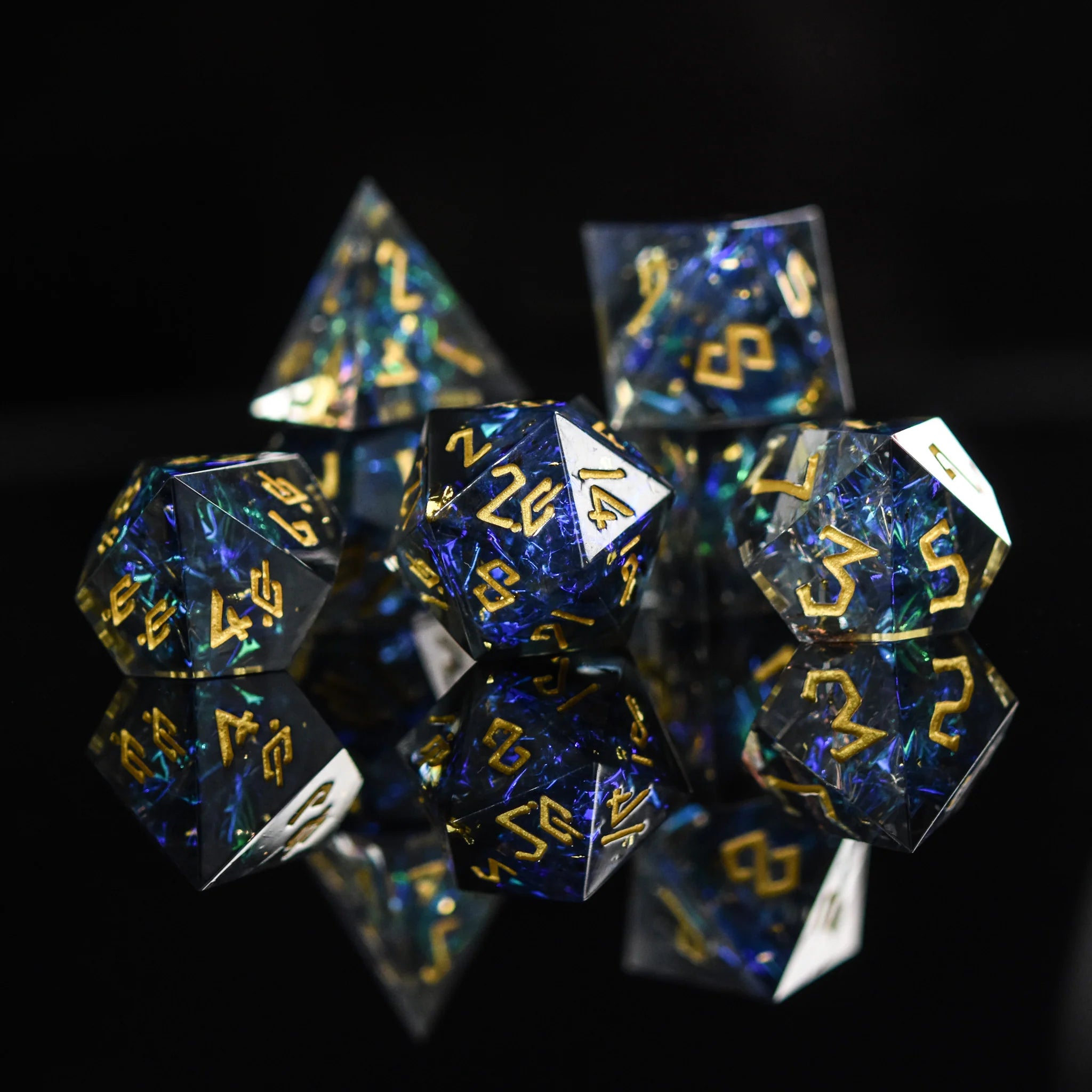 Misty Mountain - Dark Star Sharp-Edged - 7-set Resin Dice