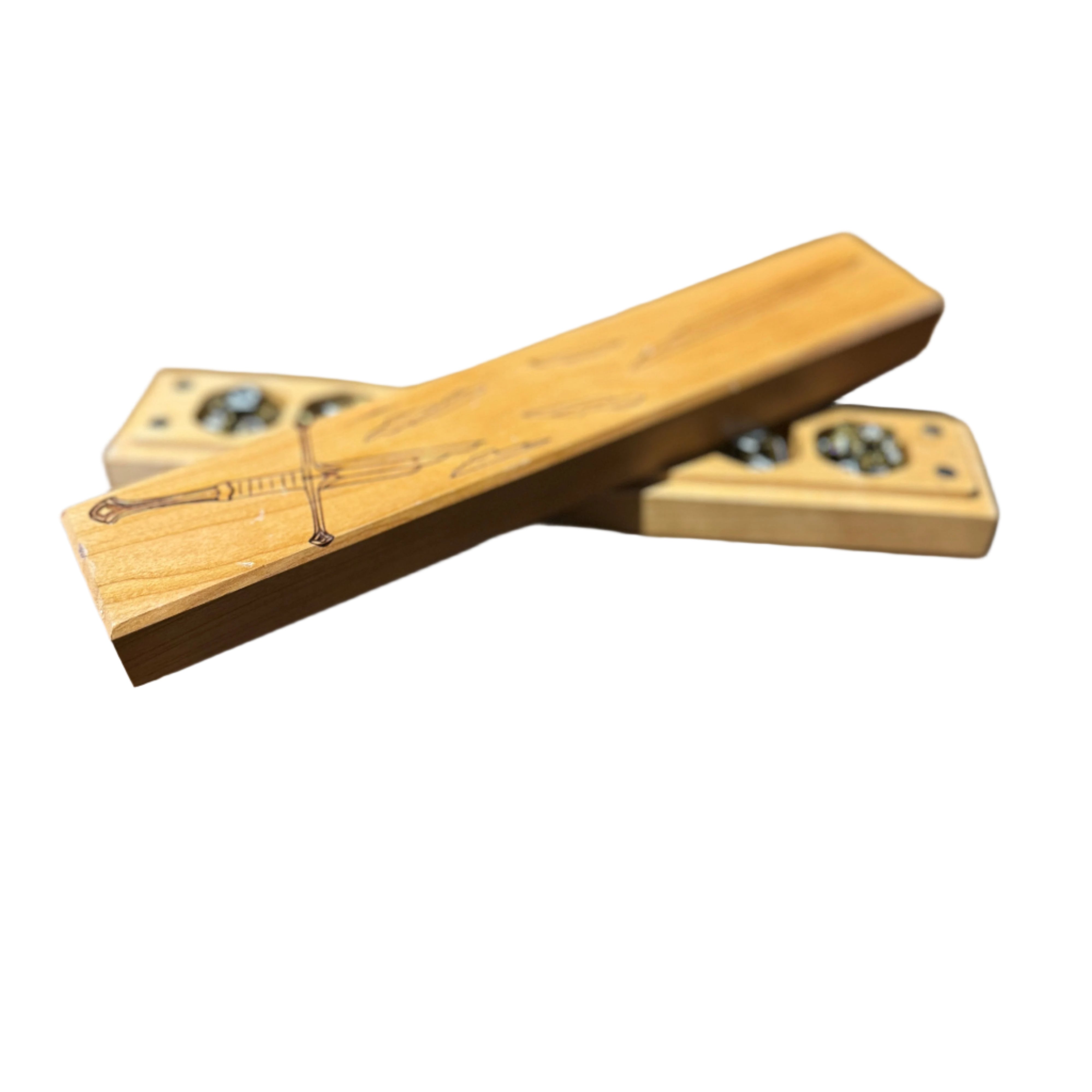 Incognito King's Broken Sword Engraved Council of 7 Dice Vault (Wood may vary)