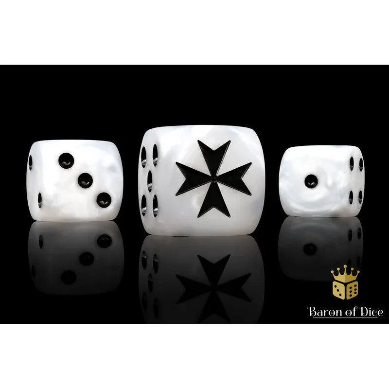 Baron of Dice: Knights Templar White Round Wargaming D6 Set 25c