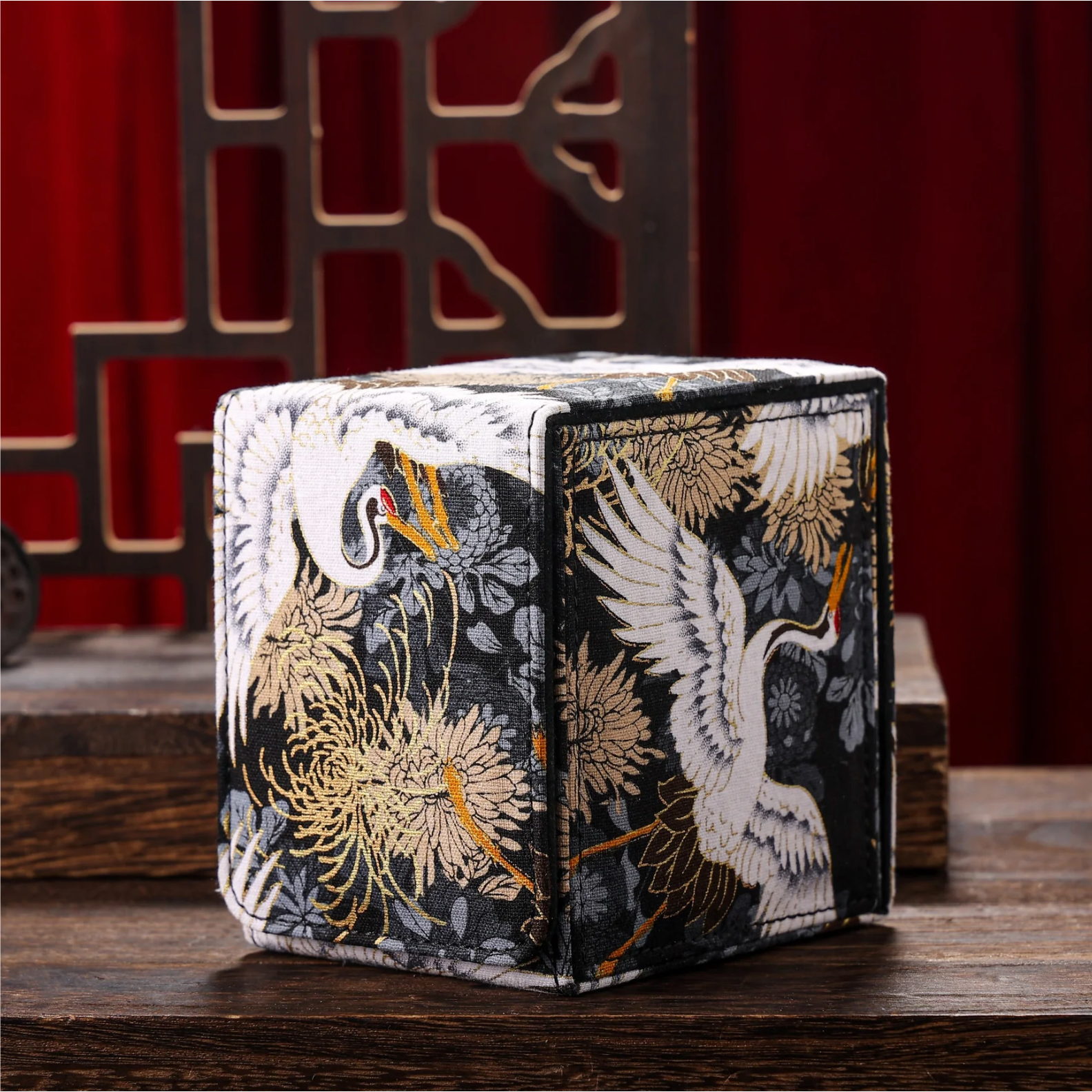 The Seishitsu Deckimono (Toploader) White - Koi of Dawn