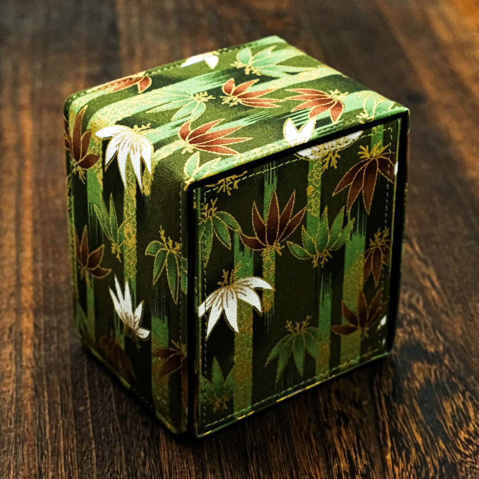 The Seishitsu Deckimono (Toploader) Green - Jade Forest