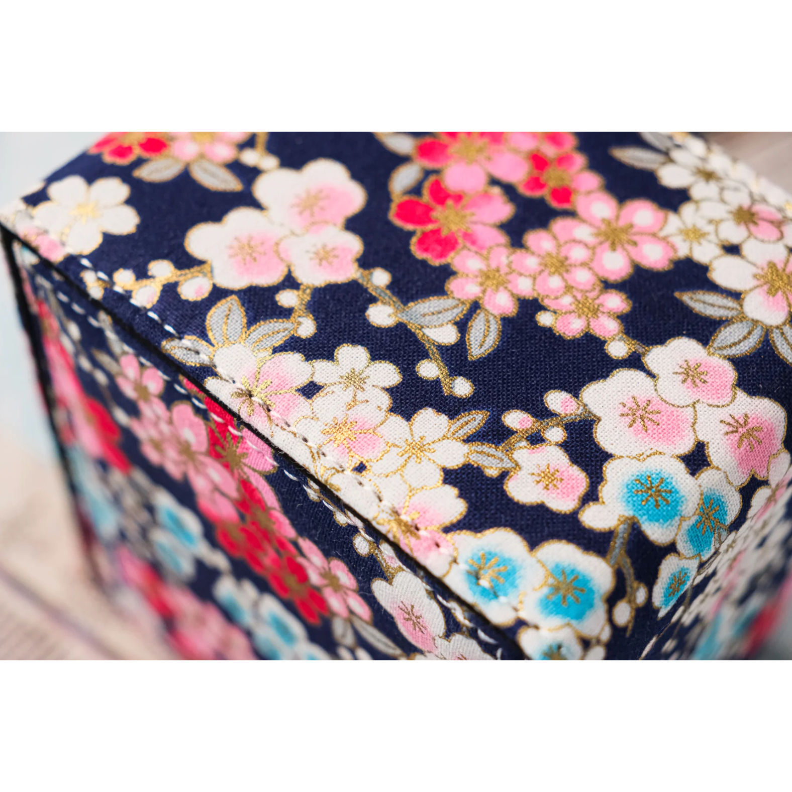 The Seishitsu Deckimono (Toploader) - Sakura of Dusk