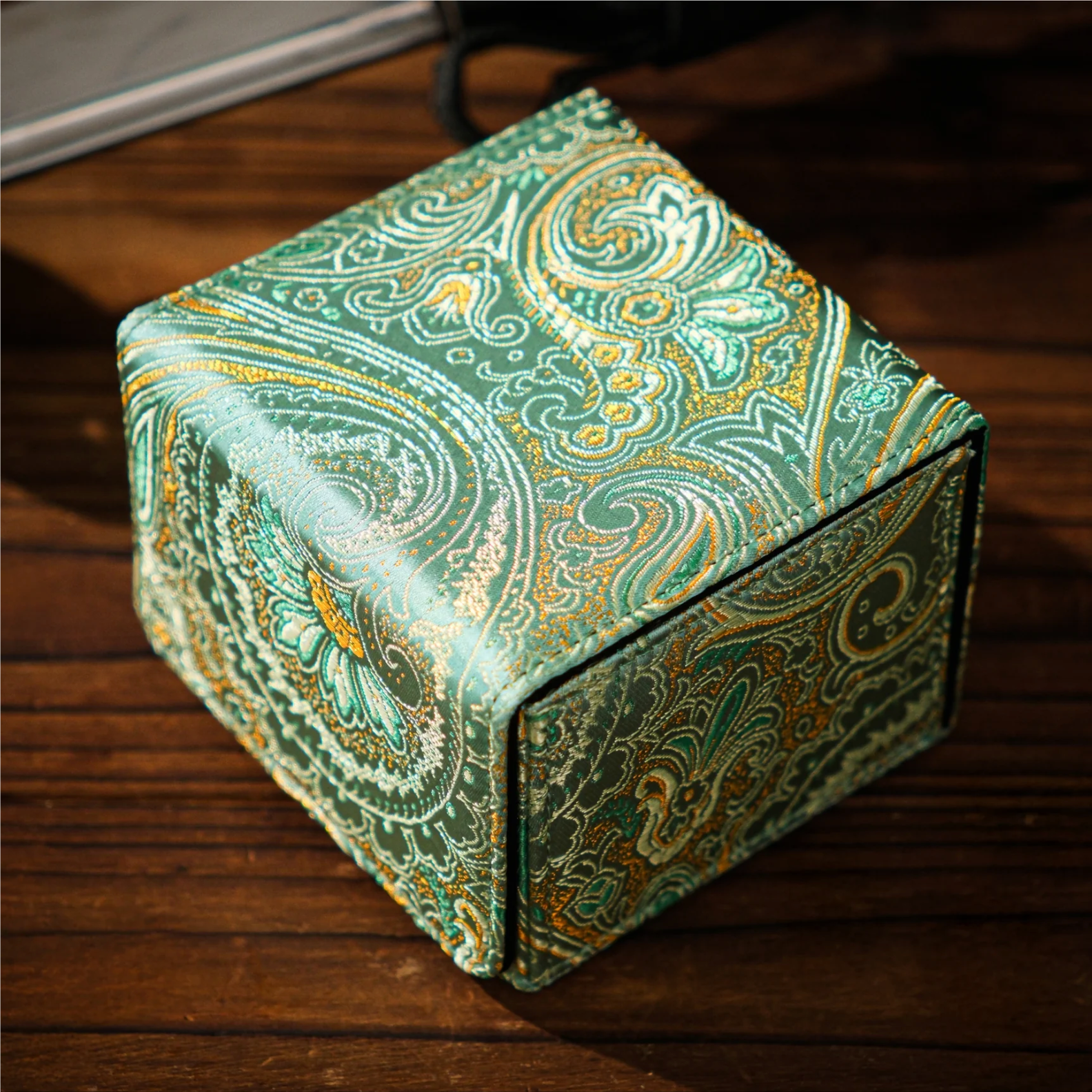 The Geisha Deckimono (Sideloader) Generation 2.0 - Kiss of Gaia