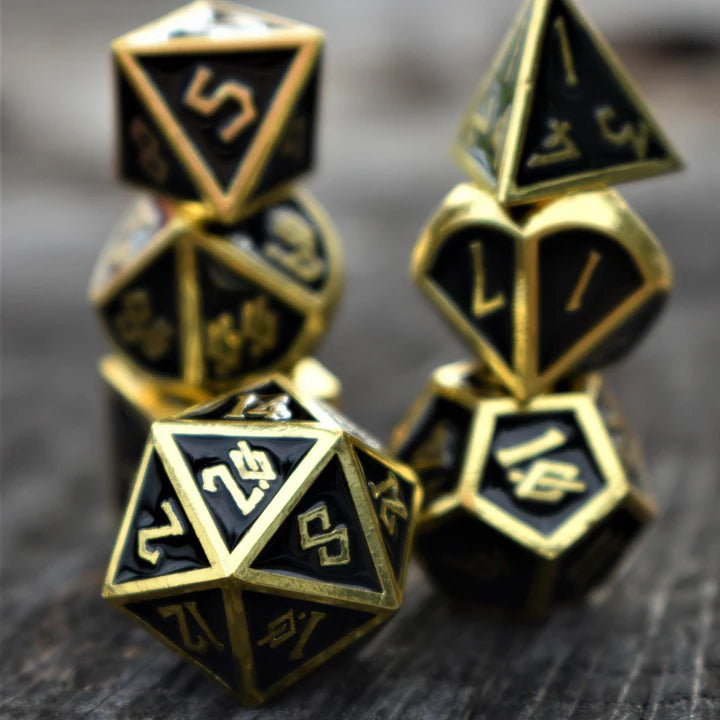 Misty Mountain - Elder Runes: Gold And Shadow - 7-set Metal Dice