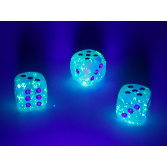 Chessex Luminary Sky /Silver Six-Sided 12mm Dice