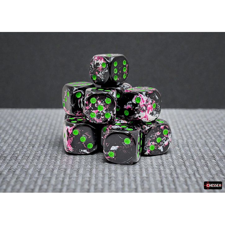Chessex Brush Paintball/Green Six-Sided 16mm Dice