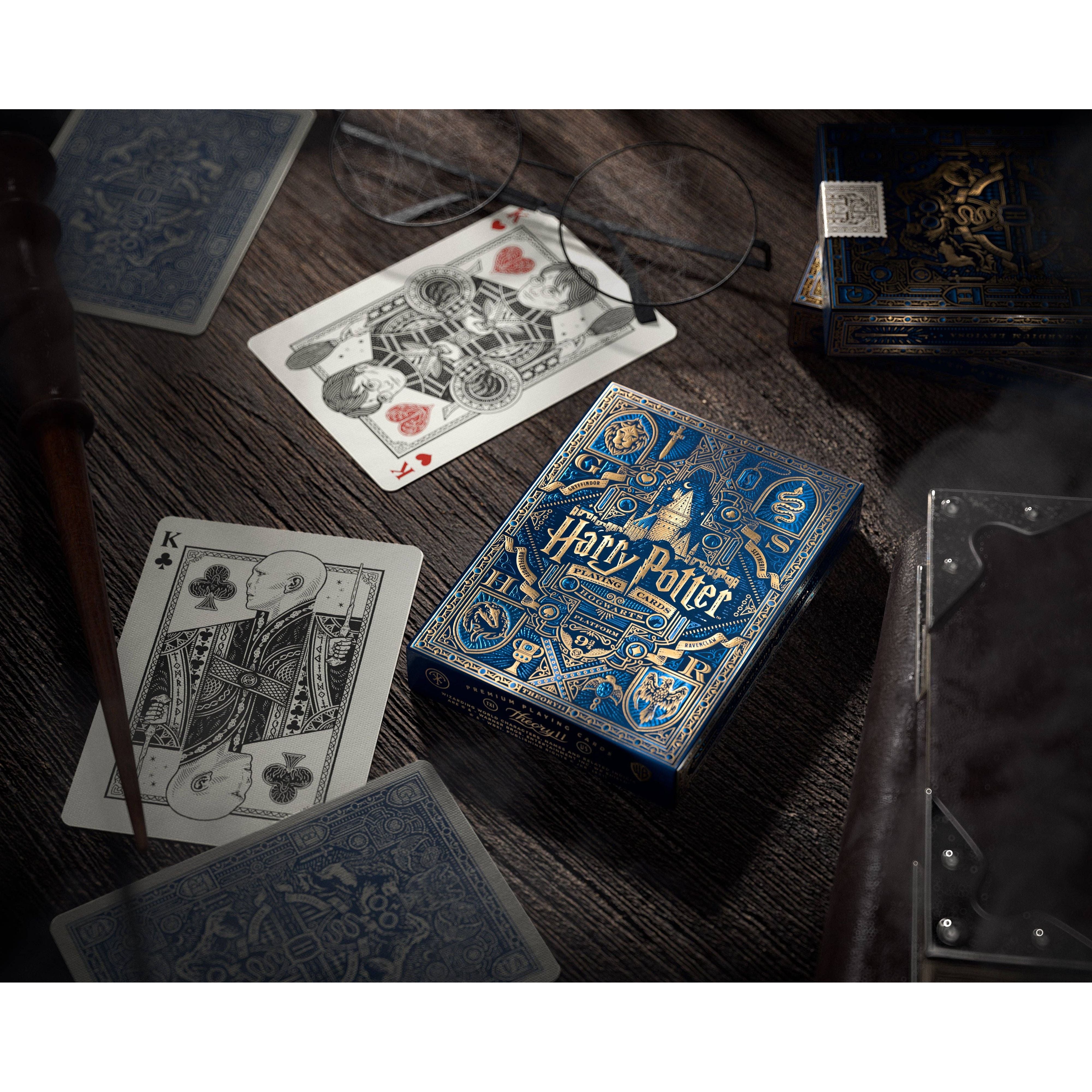 Harry Potter Playing Cards: Red (Gryffindor)