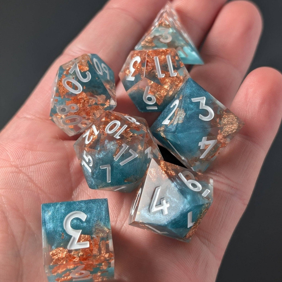 Howler’s Luck - 7 Piece Polyhedral Dice Set