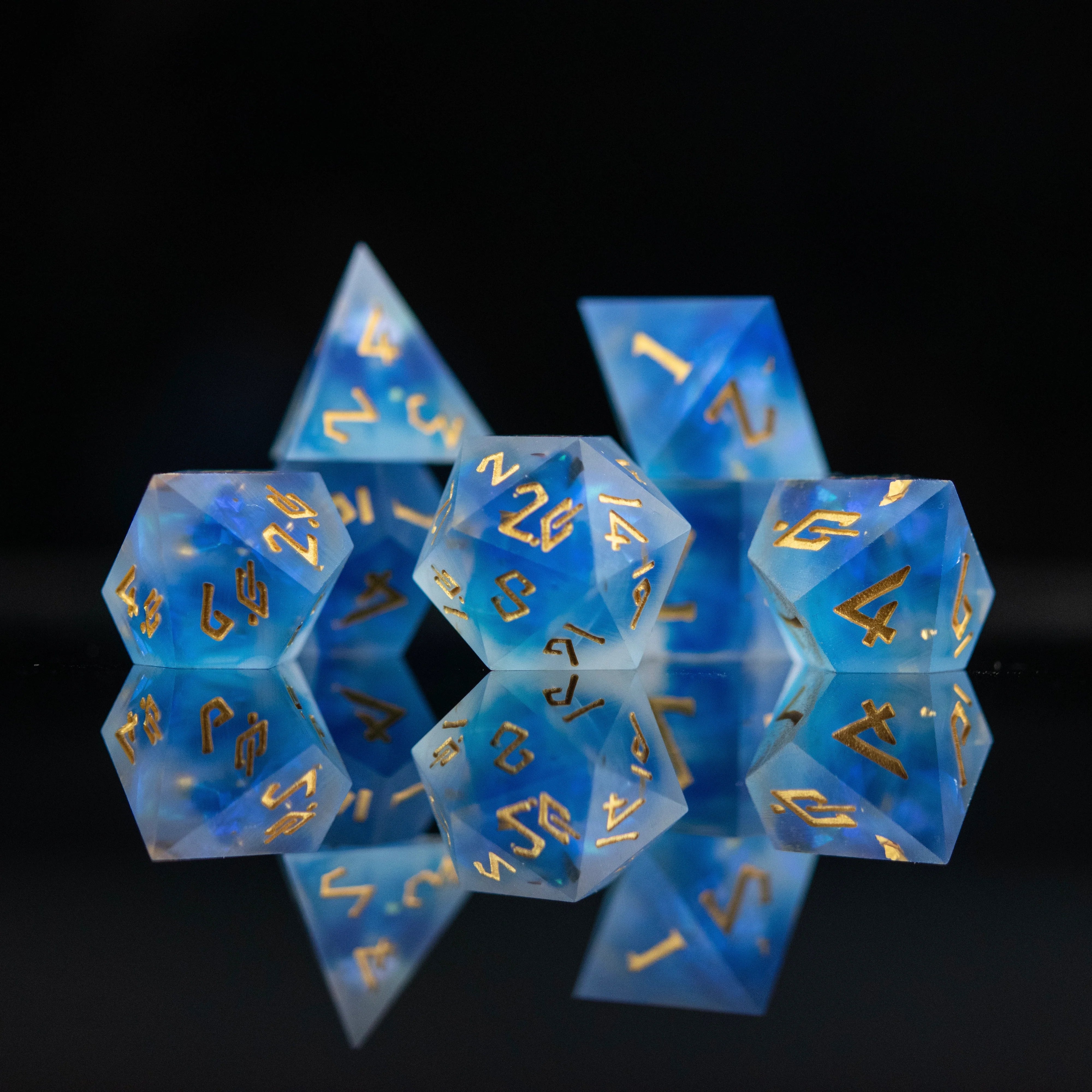 Lunar Veil Sharp-Edged - 7-set Resin Dice