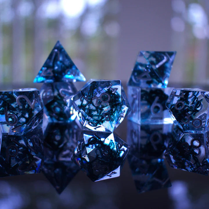 Misty Mountain - Dark Tide Sharp-Edged - 7-set Resin Dice