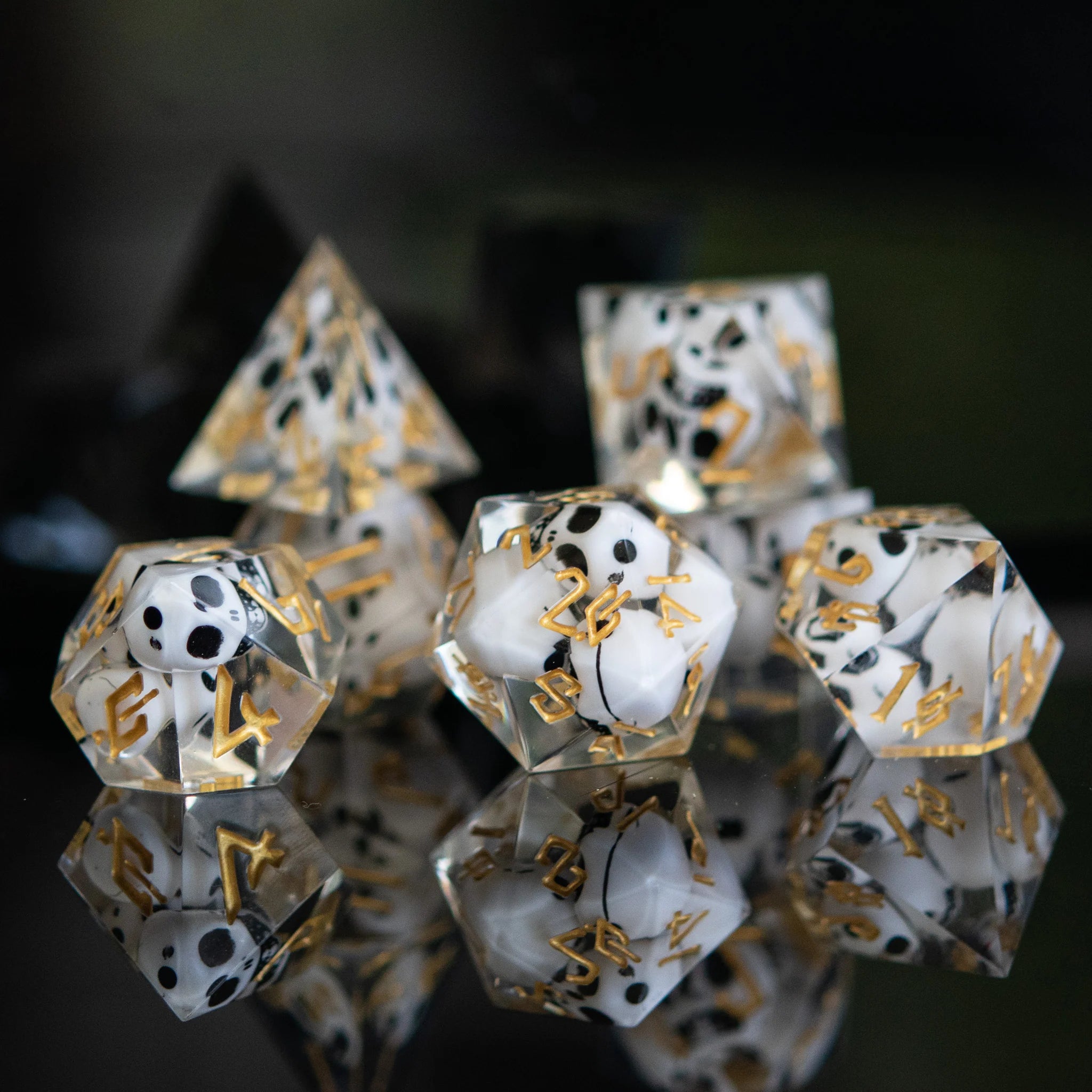 Corpse Gold Sharp-Edged - 7-set Resin Dice