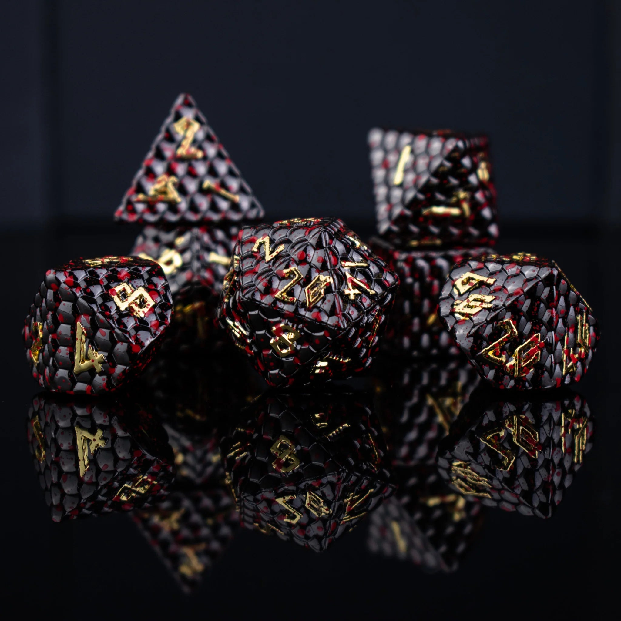 Bloodied Black Dragon's Egg - 7-set Metal Dice