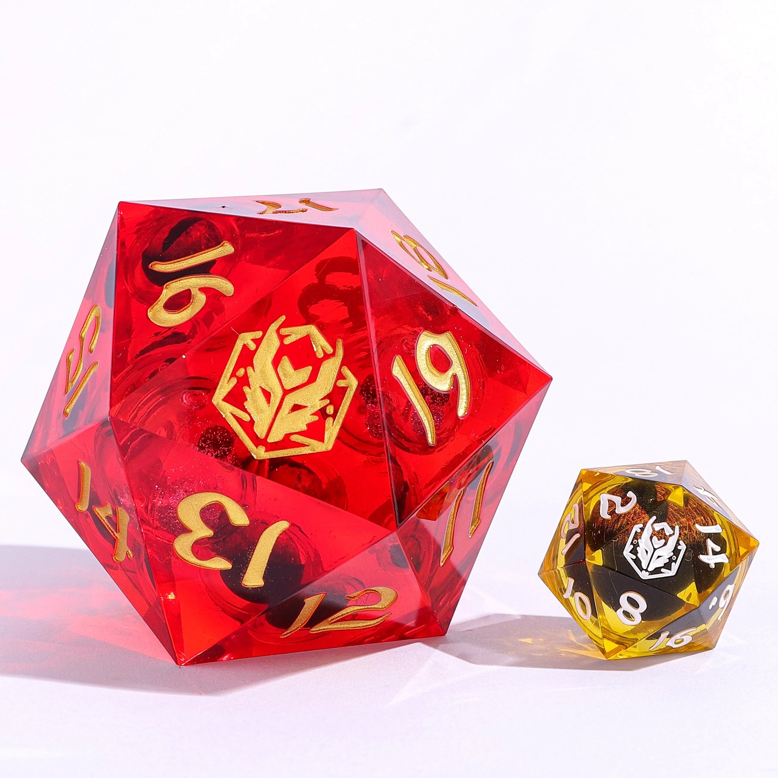 Captured Magic Sharp Edge Liquid Core Resin D20 55mm - Burning Gaze