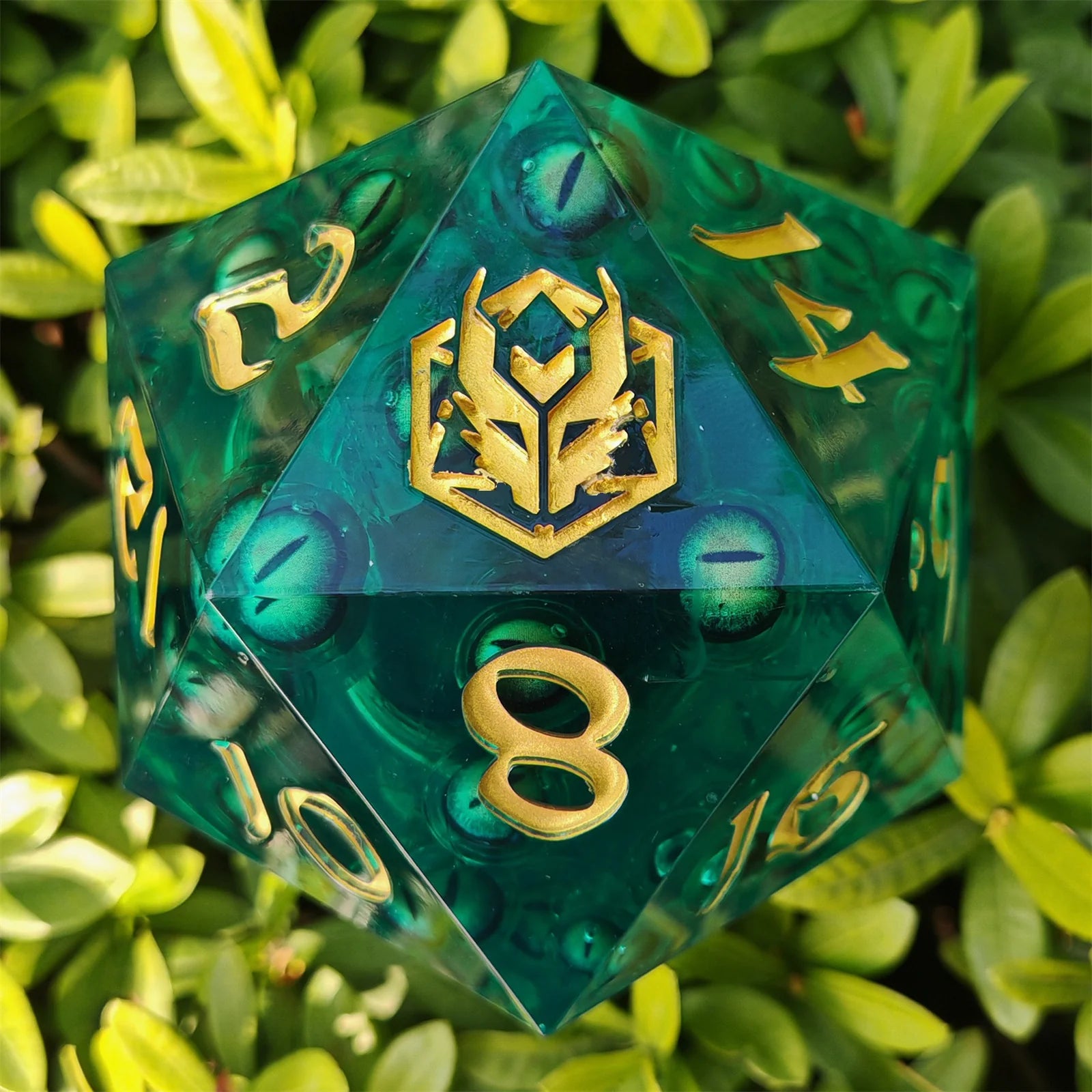 Captured Magic Chonk D20 100mm - Beholder's Eye Gunk