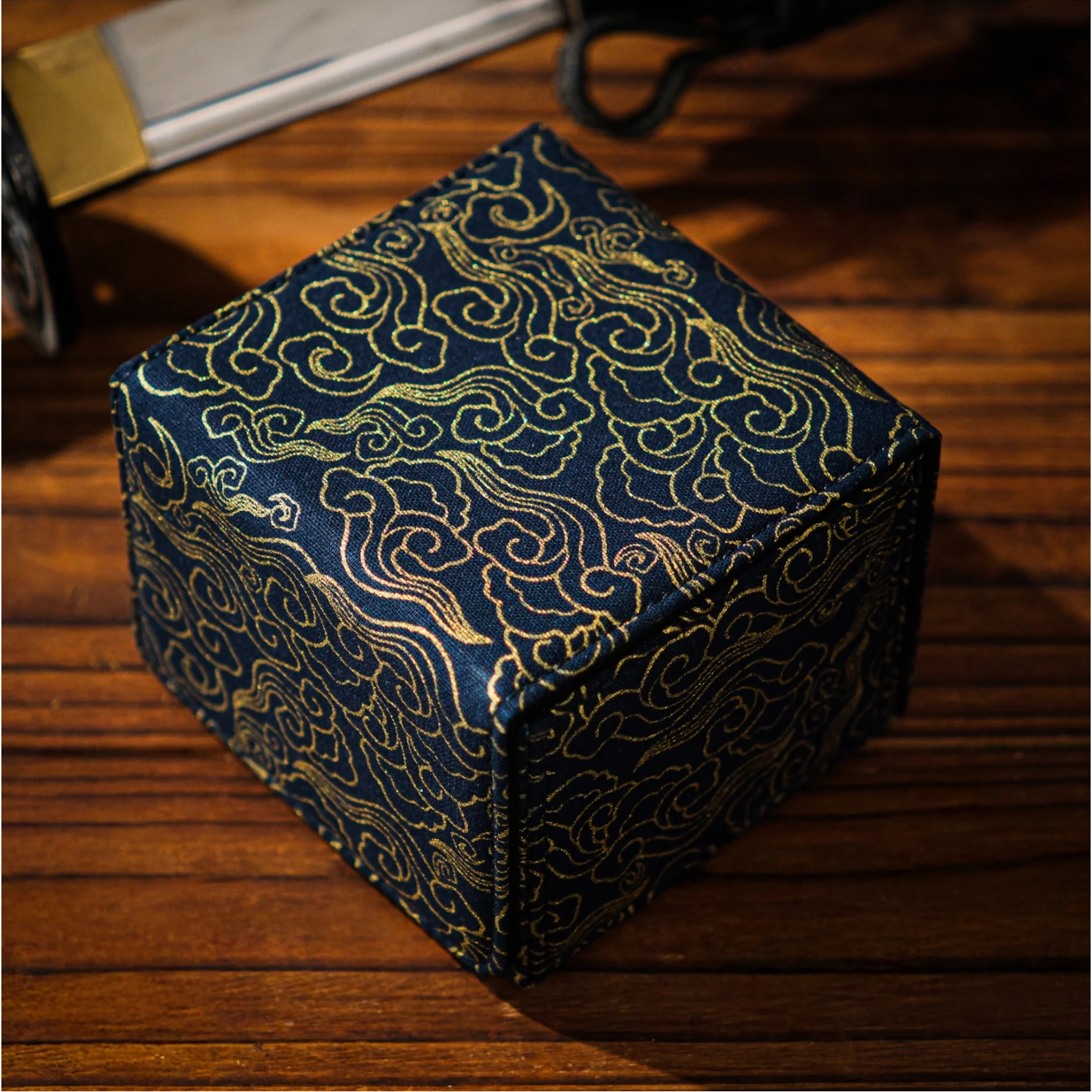 The Geisha Deckimono (Sideloader) Generation 2.0 - The Golden Lining