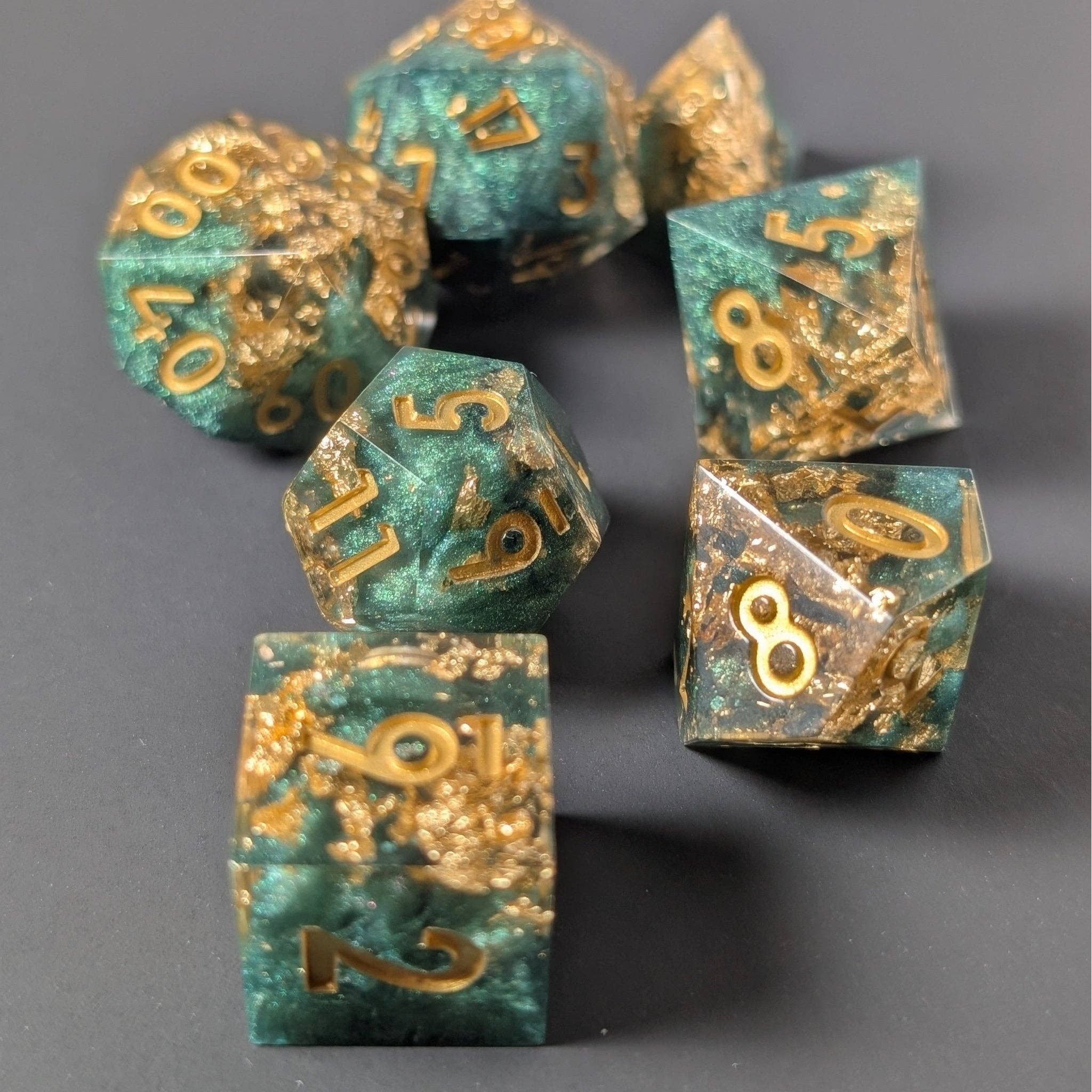 Basilisk Bloom - 7 Piece Polyhedral Dice Set