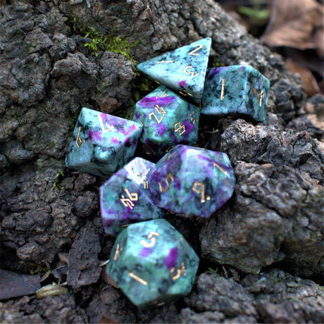 Ruby Zoisite - 7-set Stone Dice